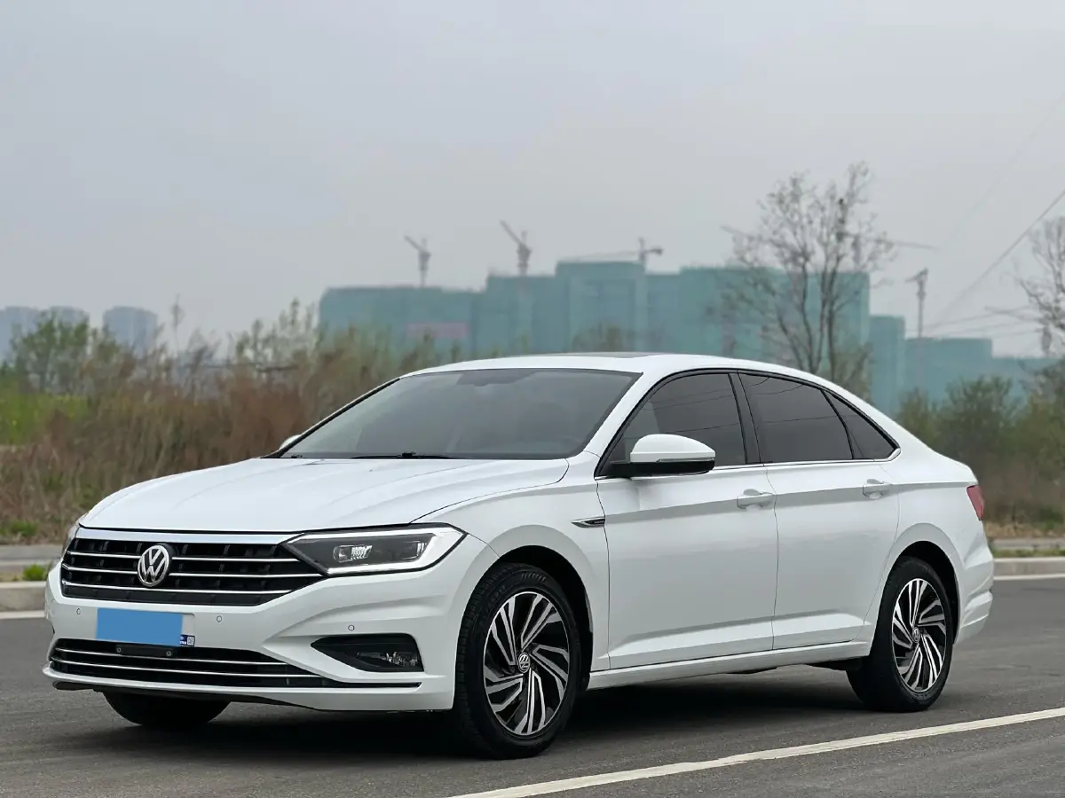 2021 Volkswagen Sagitar 1.4T 150HP L4 7DCT