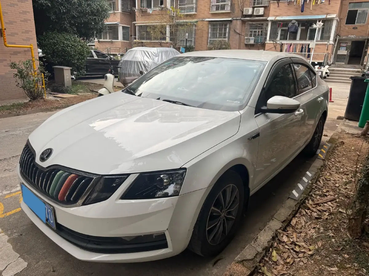 2019 Skoda Octavia 1.5L 116HP L4 6AT