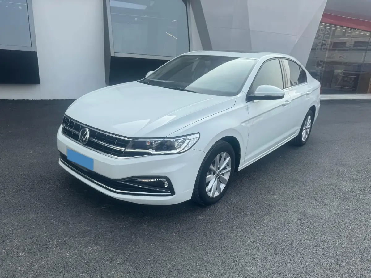 2020 Volkswagen Bora 1.5L 113HP L4 6AT