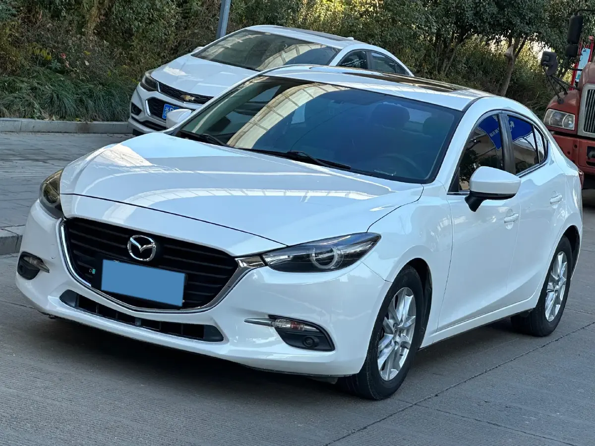 2017 Mazda 3 Axela 1.5L 117HP L4 6AT