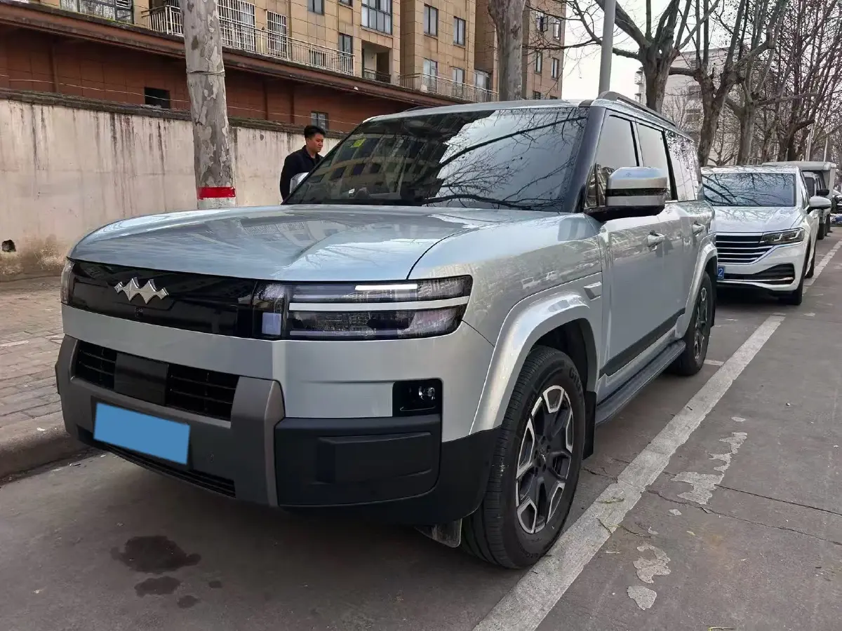 2025 FangChengBao Tai 7 1.5T 156HP L4 E-CVT PHEV