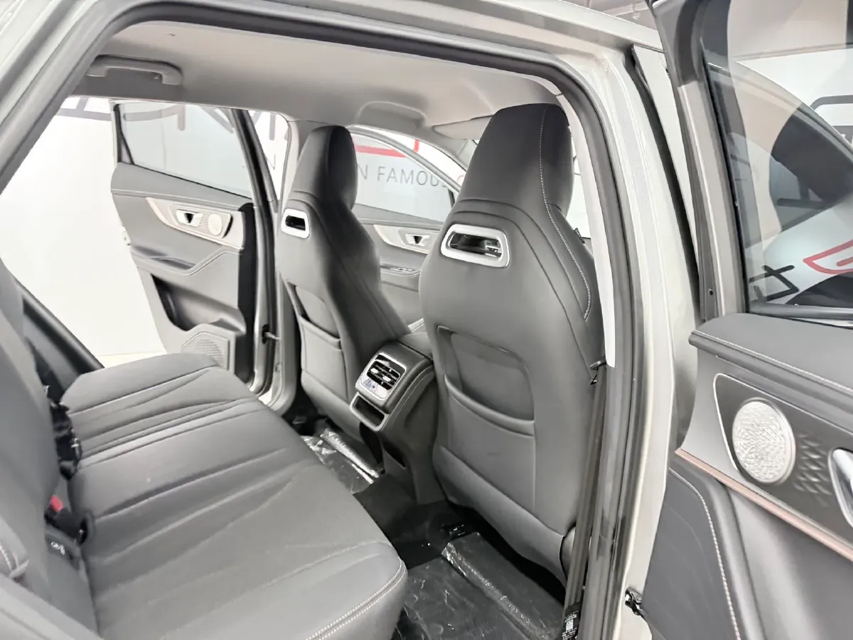 2025 Chery Tiggo 5x 1.5T 156HP L4 CVT,autocango,china used car exporter,china ev exporter,chinese used car exporter,chinese used ev exporter