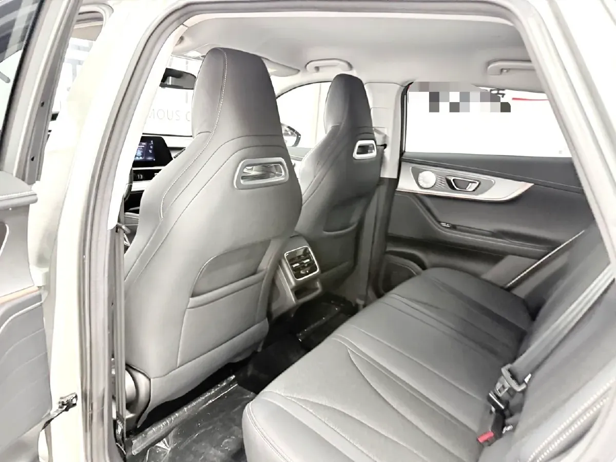 2025 Chery Tiggo 5x 1.5T 156HP L4 CVT,autocango,china used car exporter,china ev exporter,chinese used car exporter,chinese used ev exporter