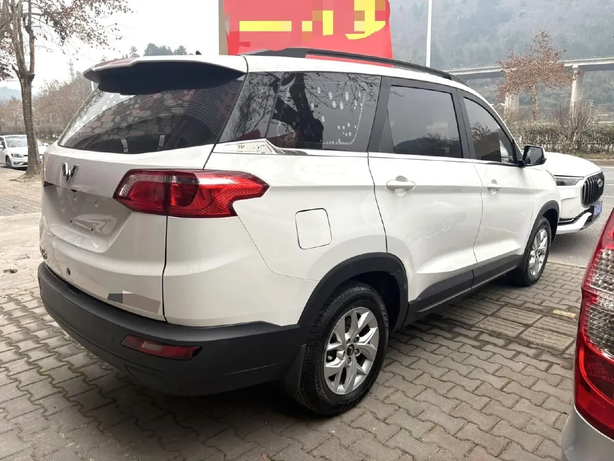 2019 Venucia M50V 1.5L 112HP L4 5MT,autocango,china used car exporter,china ev exporter,chinese used car exporter,chinese used ev exporter