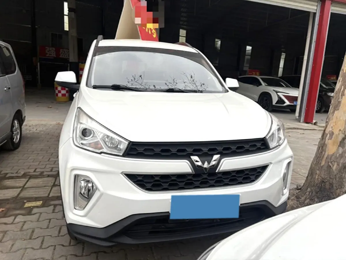 2019 Venucia M50V 1.5L 112HP L4 5MT,autocango,china used car exporter,china ev exporter,chinese used car exporter,chinese used ev exporter
