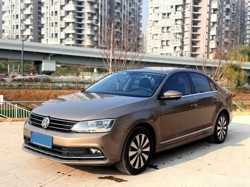 2018 Volkswagen Sagitar 1.2T 110HP L4 7DCT
