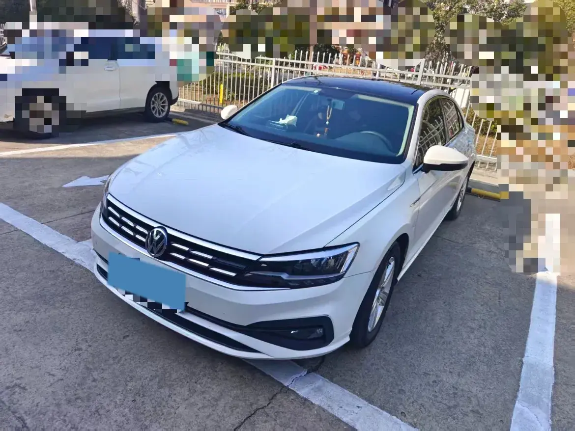 2019 Volkswagen T-Cross 1.4T 150HP L4 7DCT