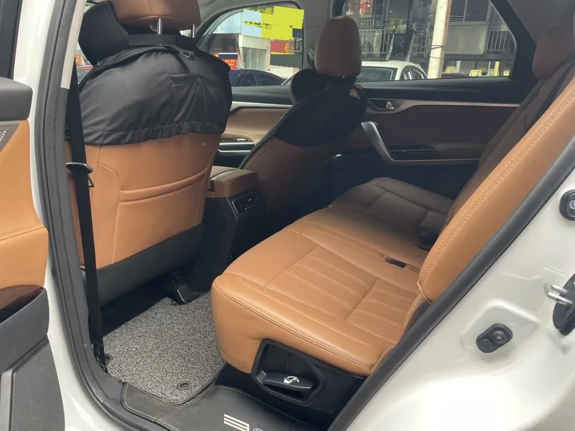 2021 ChangAn CS95 2.0T 233HP L4 6AT,autocango,china used car exporter,china ev exporter,chinese used car exporter,chinese used ev exporter