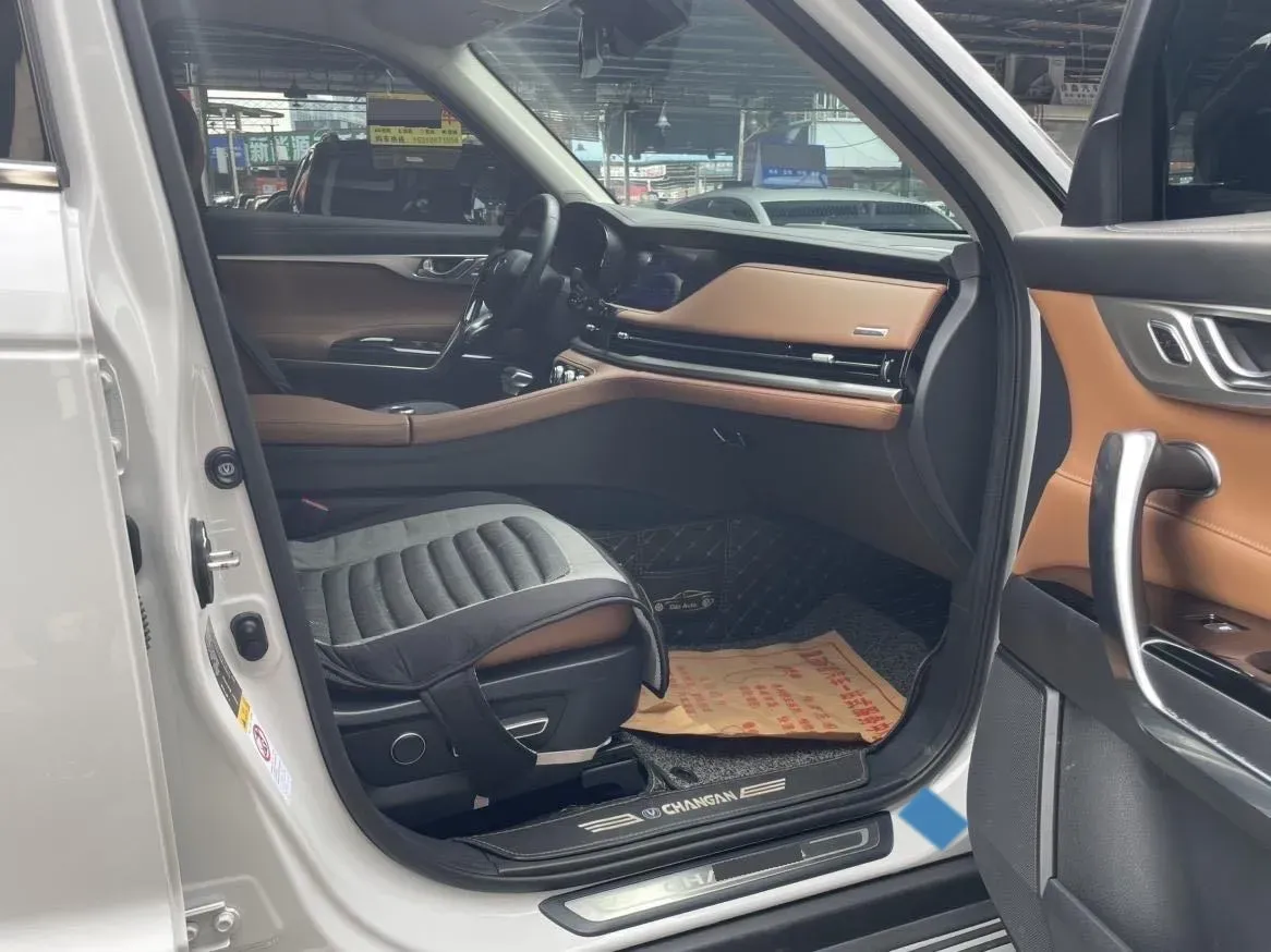 2021 ChangAn CS95 2.0T 233HP L4 6AT,autocango,china used car exporter,china ev exporter,chinese used car exporter,chinese used ev exporter