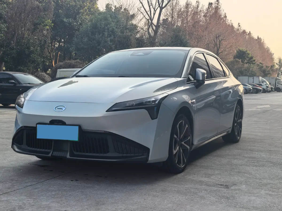 2022 ChangAn Oshan Z6 1.5T 170HP L4 6TCT PHEV 28.4KWH