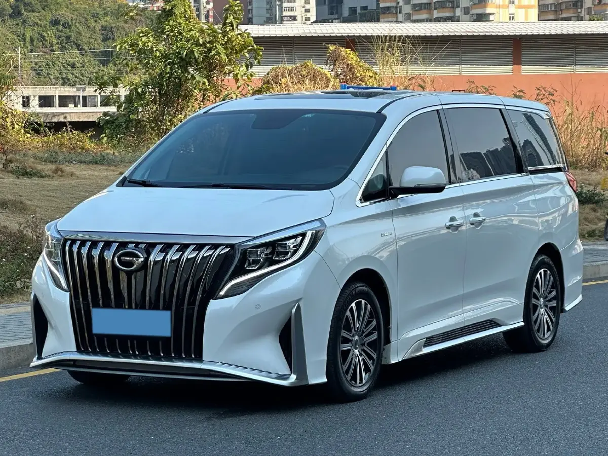 2021 GAC Trumpchi M8 2.0T 252HP L4 8AT