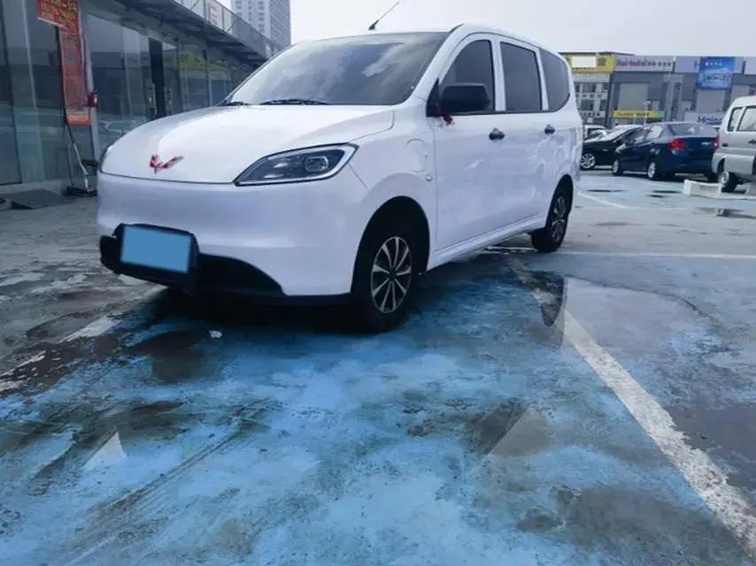 2025 WuLing HongGuang New Energy REEV 99HP REEV