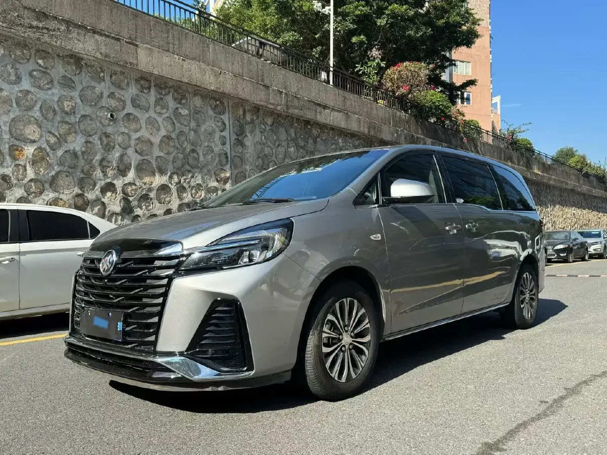 2023 Buick GL8 2.0T 237HP L4 9AT