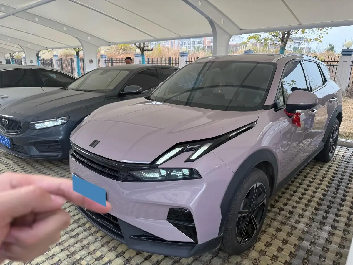 2024 LYNK&CO 06 EM-P 1.5L 120HP L4 3DHT PHEV 19.09KWH