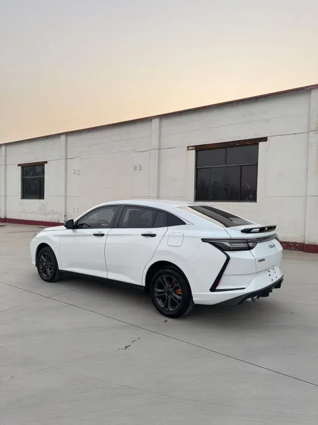 2023 DongFeng Aeolus YiXuan 1.5L 125HP L4 6DCT,autocango,china used car exporter,china ev exporter,chinese used car exporter,chinese used ev exporter