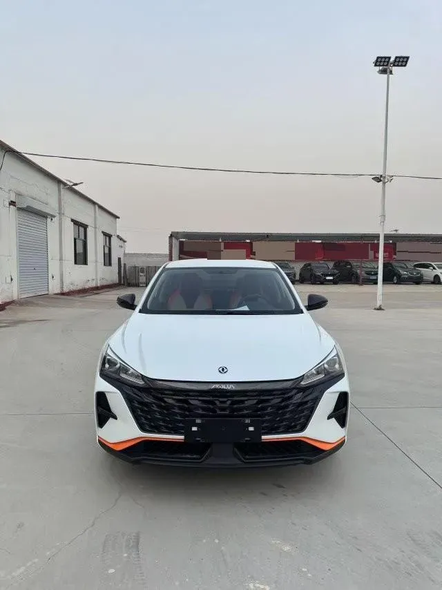 2023 DongFeng Aeolus YiXuan 1.5L 125HP L4 6DCT,autocango,china used car exporter,china ev exporter,chinese used car exporter,chinese used ev exporter