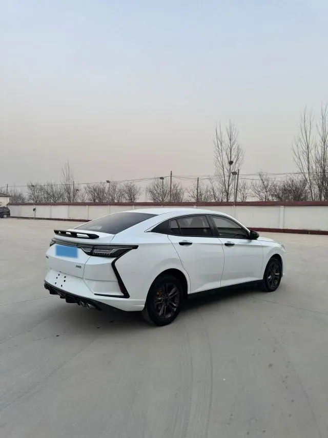 2023 DongFeng Aeolus YiXuan 1.5L 125HP L4 6DCT,autocango,china used car exporter,china ev exporter,chinese used car exporter,chinese used ev exporter