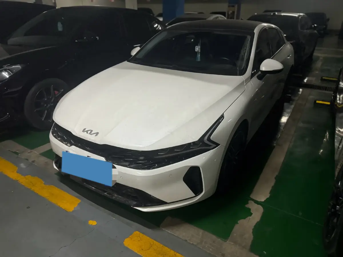 2021 Toyota Camry 2.0L 178HP L4 CVT