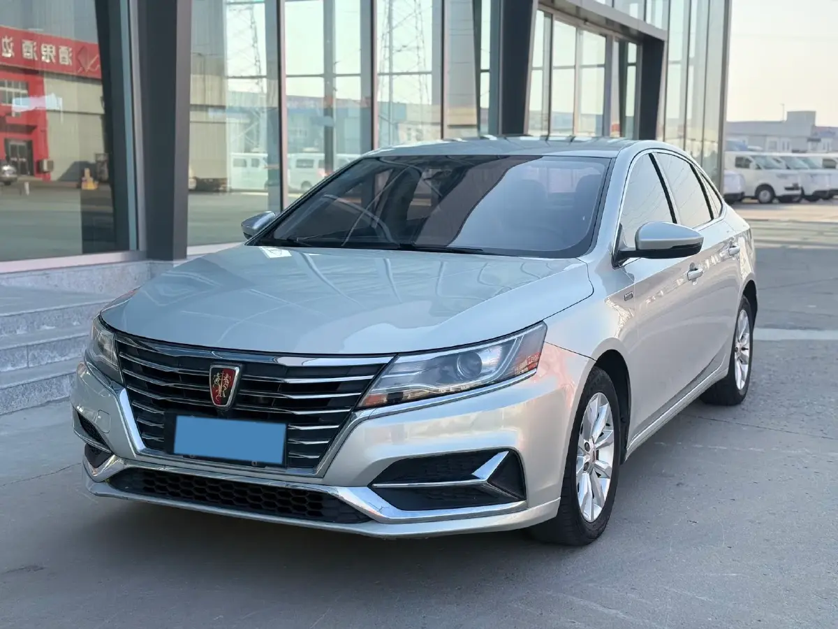 2017 Roewe i6 1.0T 125HP L3 2AT PHEV