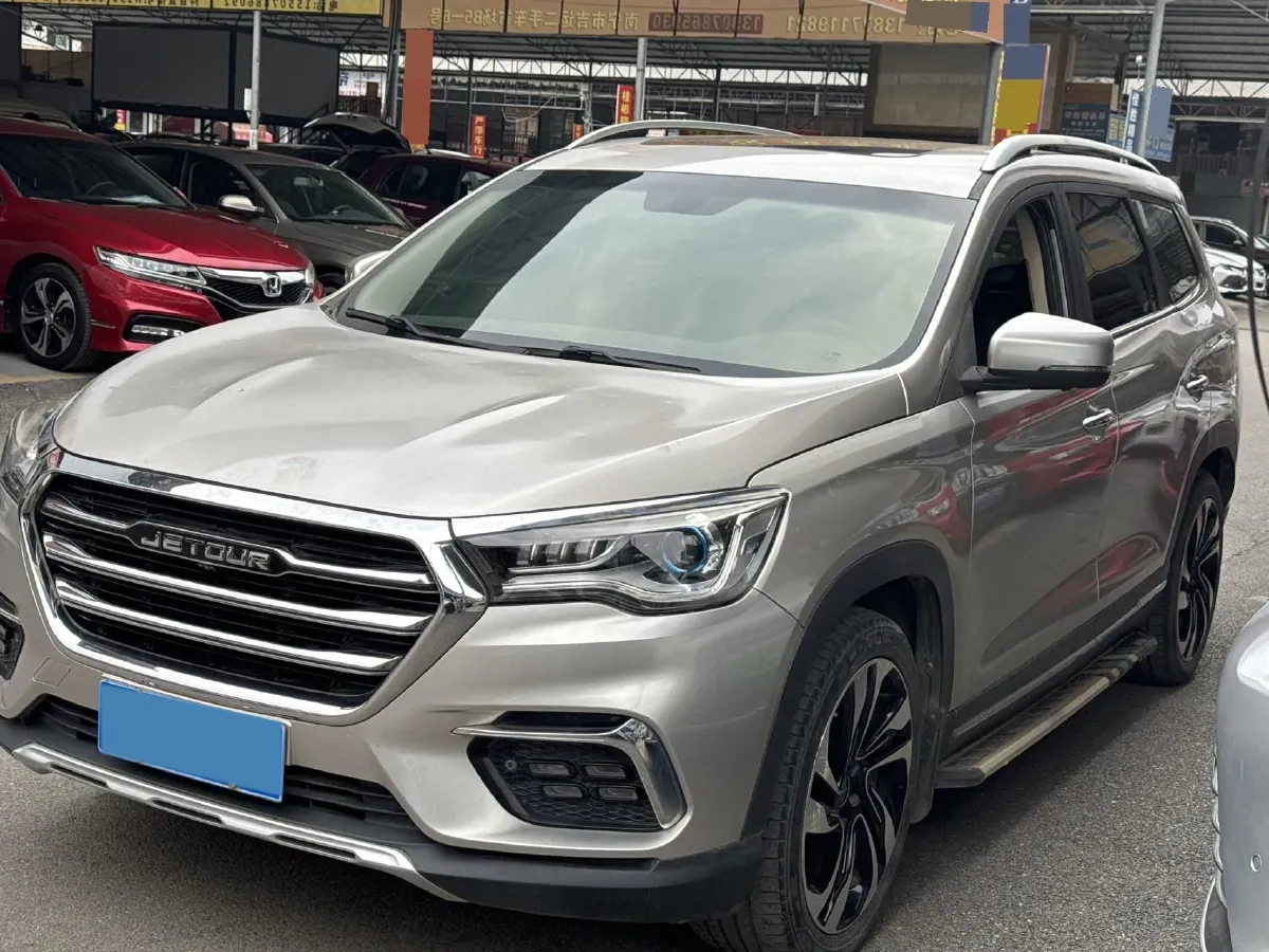 2019 Jetour X90 1.5T 147HP L4 6MT,autocango,china used car exporter,china ev exporter,chinese used car exporter,chinese used ev exporter