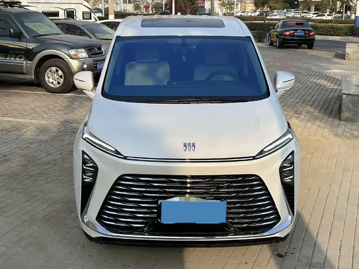 2025 Buick GL8 2.0T 237HP L4 9AT,autocango,china used car exporter,china ev exporter,chinese used car exporter,chinese used ev exporter