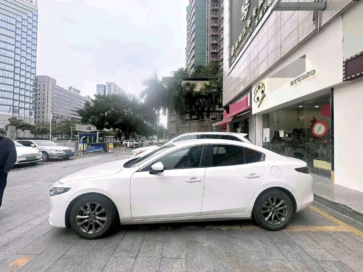 2021 Mazda 3 Axela 1.5L 117HP L4 6AT,autocango,china used car exporter,china ev exporter,chinese used car exporter,chinese used ev exporter