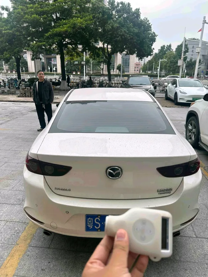 2021 Mazda 3 Axela 1.5L 117HP L4 6AT,autocango,china used car exporter,china ev exporter,chinese used car exporter,chinese used ev exporter