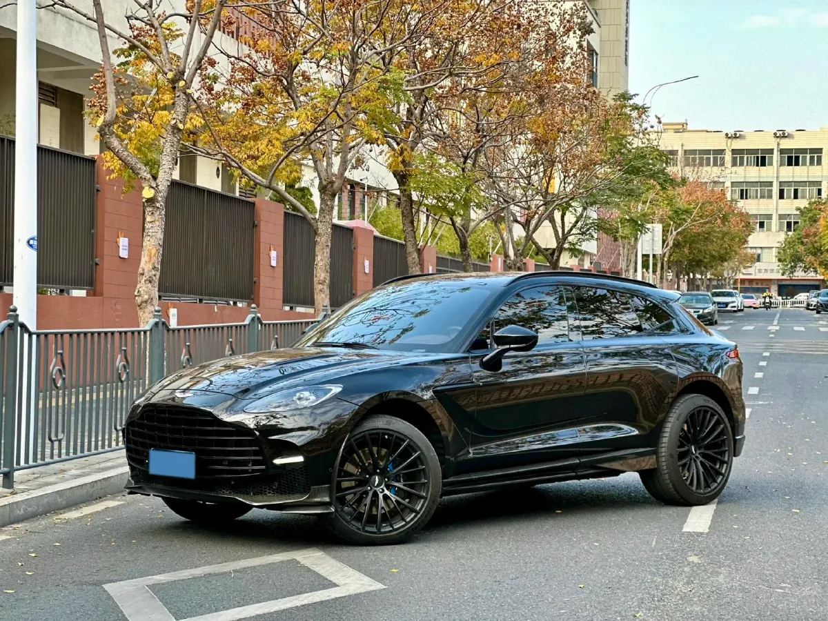 2020 Aston Martin DBX 4.0T 550HP V8 9AT,autocango,china used car exporter,china ev exporter,chinese used car exporter,chinese used ev exporter