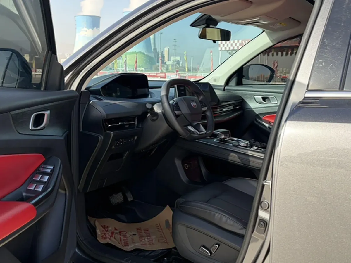 2022 ChangAn Oshan X7 Plus 1.5T 188HP L4 7DCT,autocango,china used car exporter,china ev exporter,chinese used car exporter,chinese used ev exporter