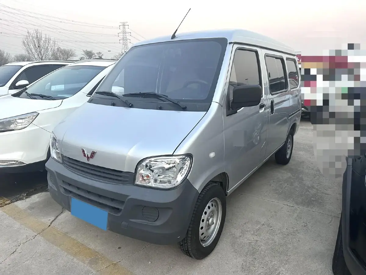 2023 WuLing ZhiGuang 1.5L 102HP L4 5MT