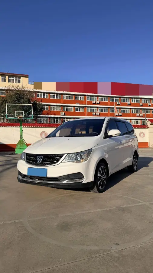 2016 BaoJun 730 1.5L 112HP L4 5MT