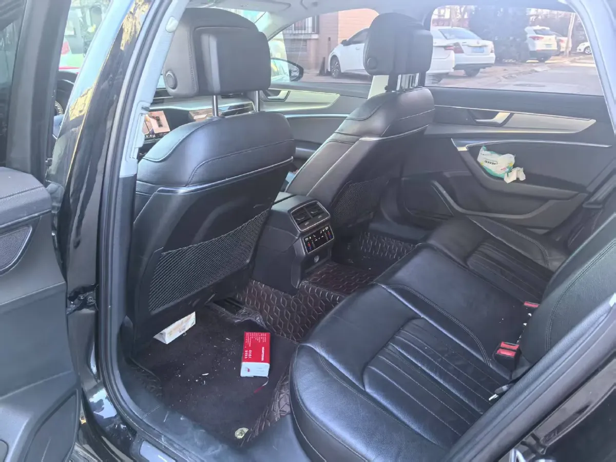 2020 Audi A6L 2.0T 224HP L4 7DCT,autocango,china used car exporter,china ev exporter,chinese used car exporter,chinese used ev exporter