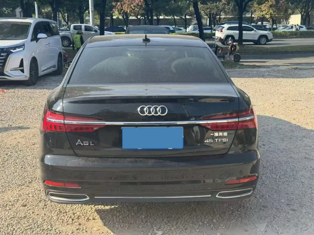 2020 Audi A6L 2.0T 224HP L4 7DCT,autocango,china used car exporter,china ev exporter,chinese used car exporter,chinese used ev exporter