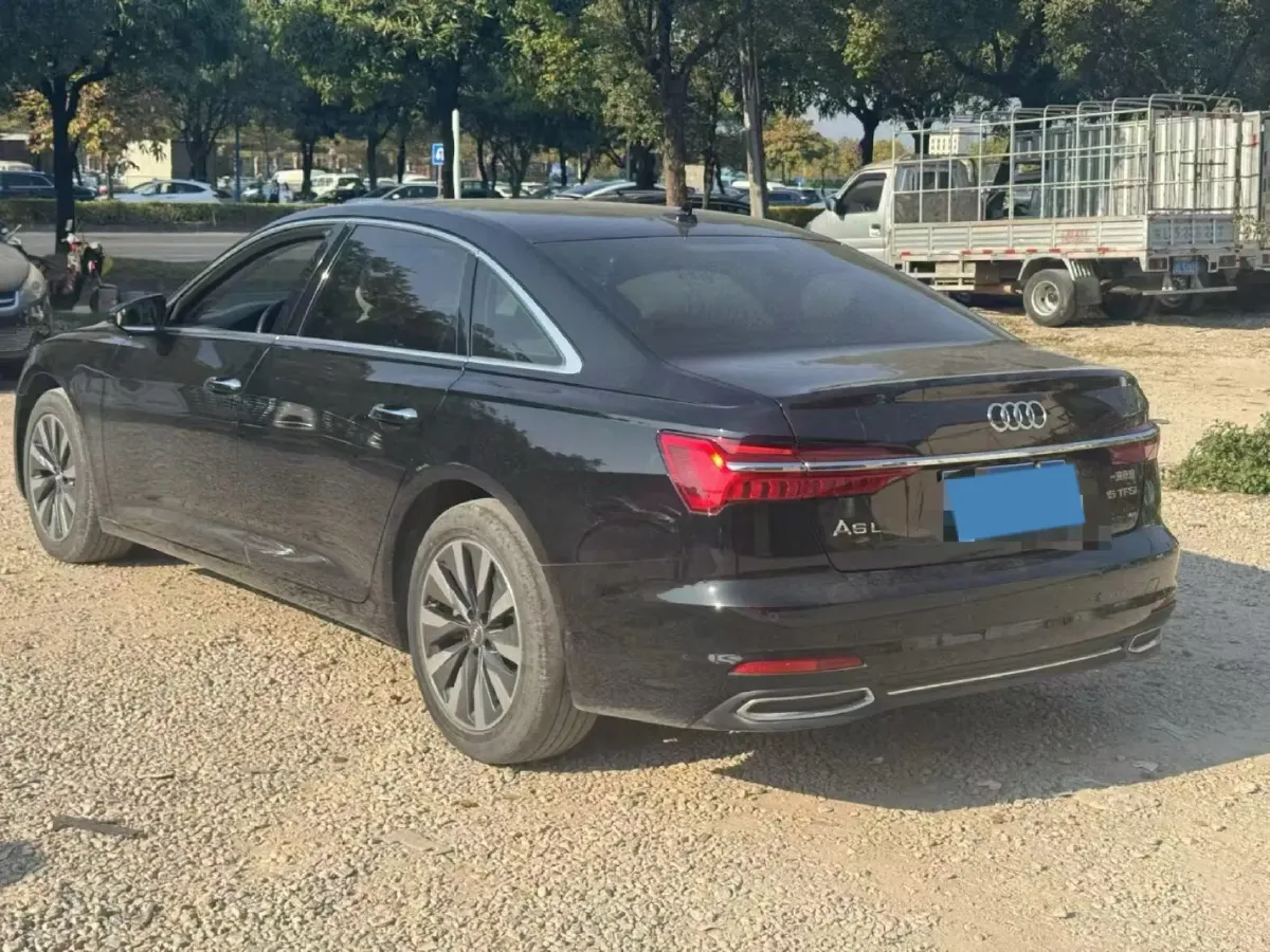 2020 Audi A6L 2.0T 224HP L4 7DCT,autocango,china used car exporter,china ev exporter,chinese used car exporter,chinese used ev exporter