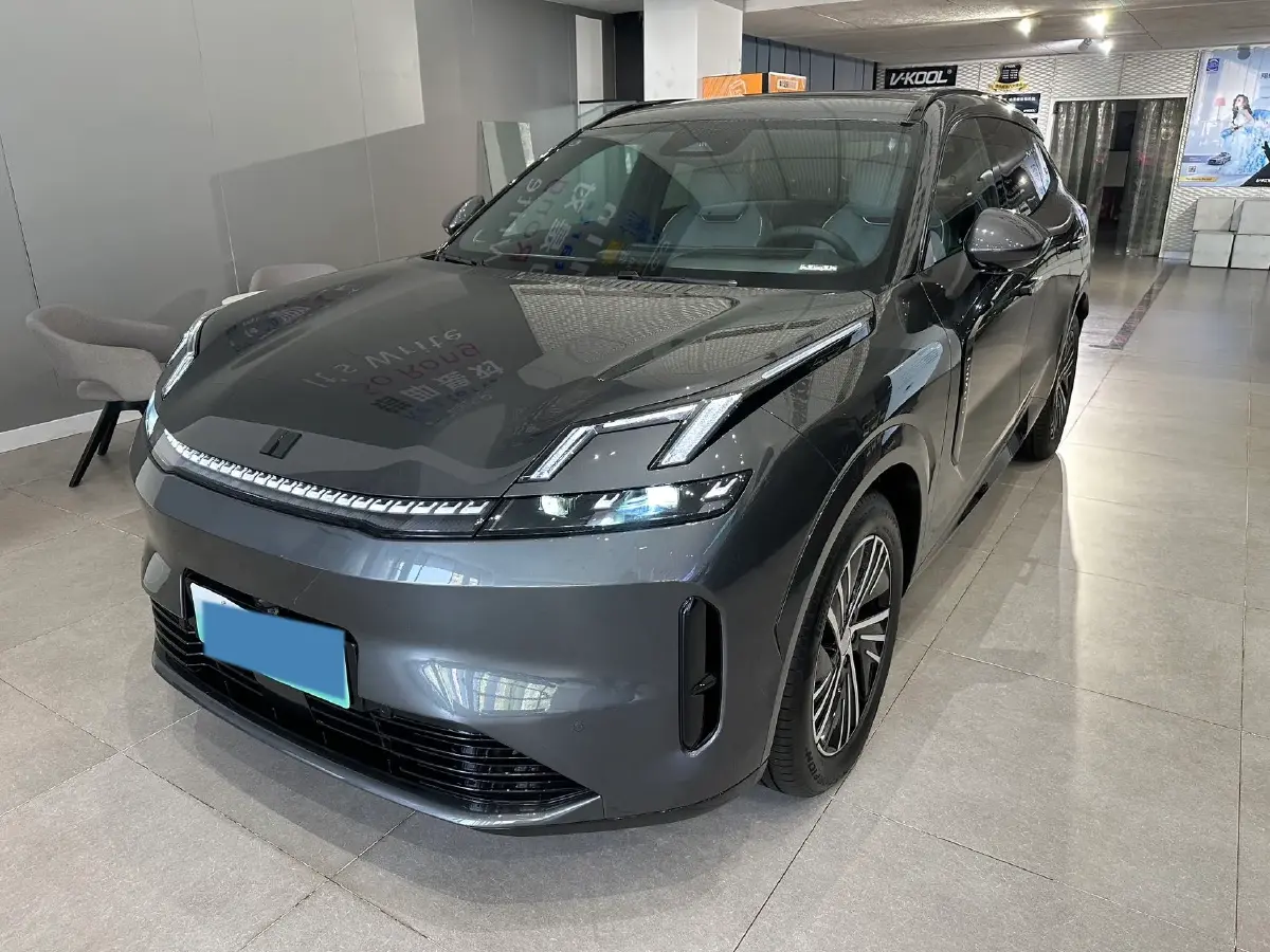 2025 LYNK&CO 08 EM-P 1.5T 163HP L4 3DHT PHEV 39.6KWH