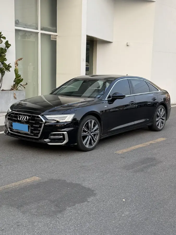 2023 Audi A6L 2.0T 245HP L4 7DCT