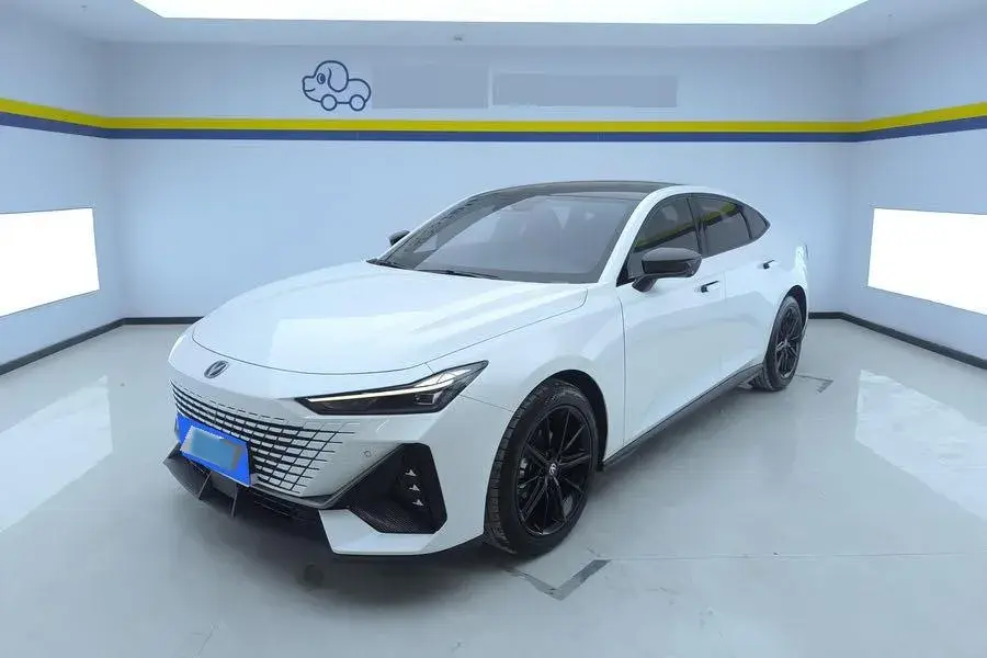 2024 ChangAn UNI-V 1.5T 188HP L4 7DCT