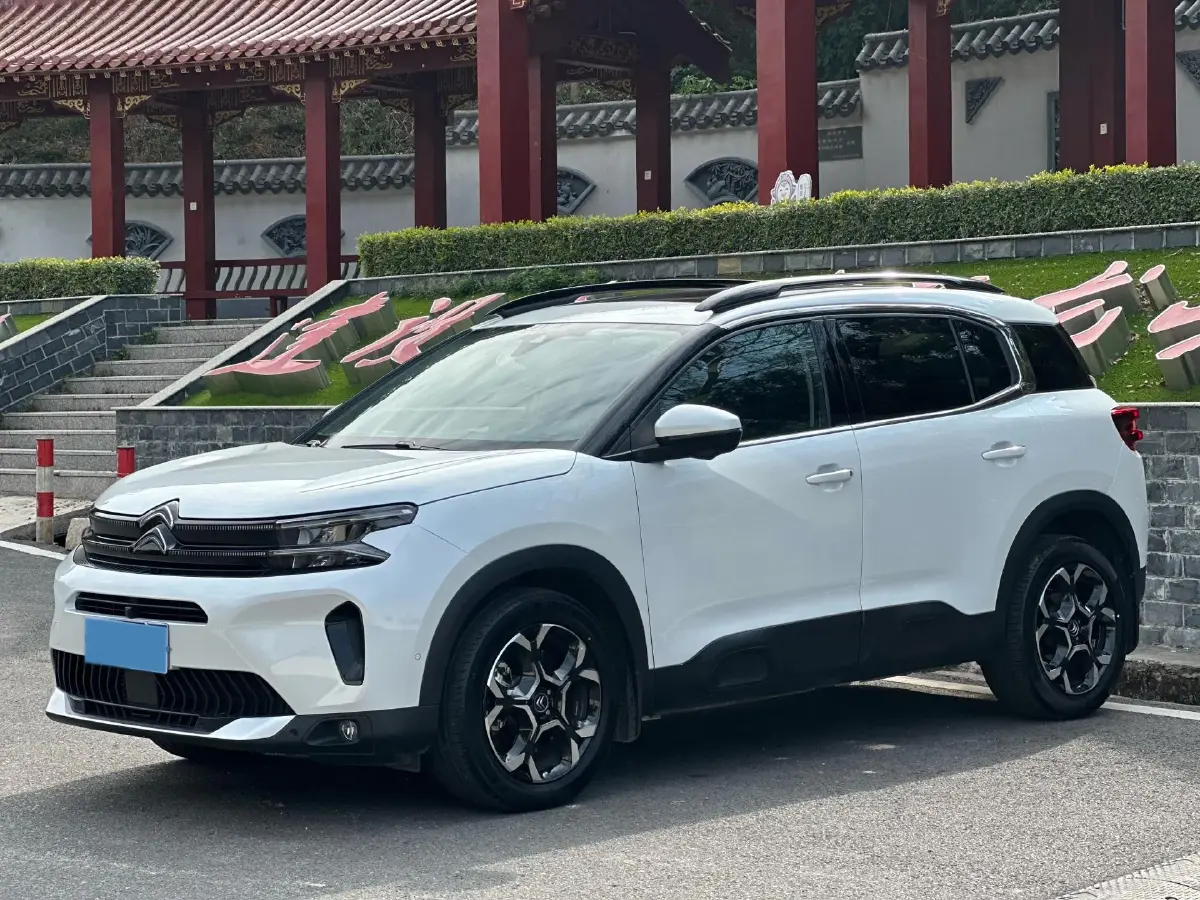 2022 Geely Monjaro 1.5T 150HP L3 3DHT Hybrid