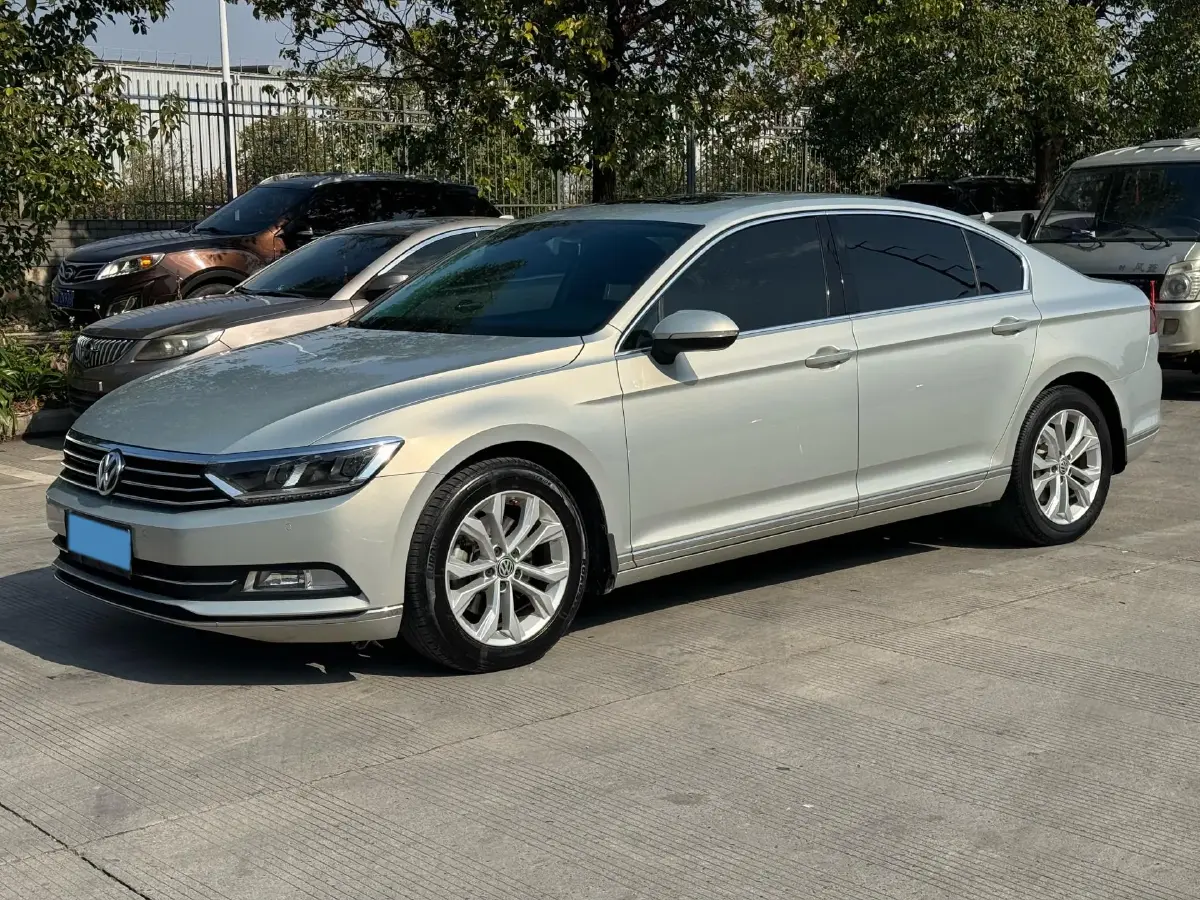 2019 Volkswagen Magotan 2.0T 186HP L4 7DCT