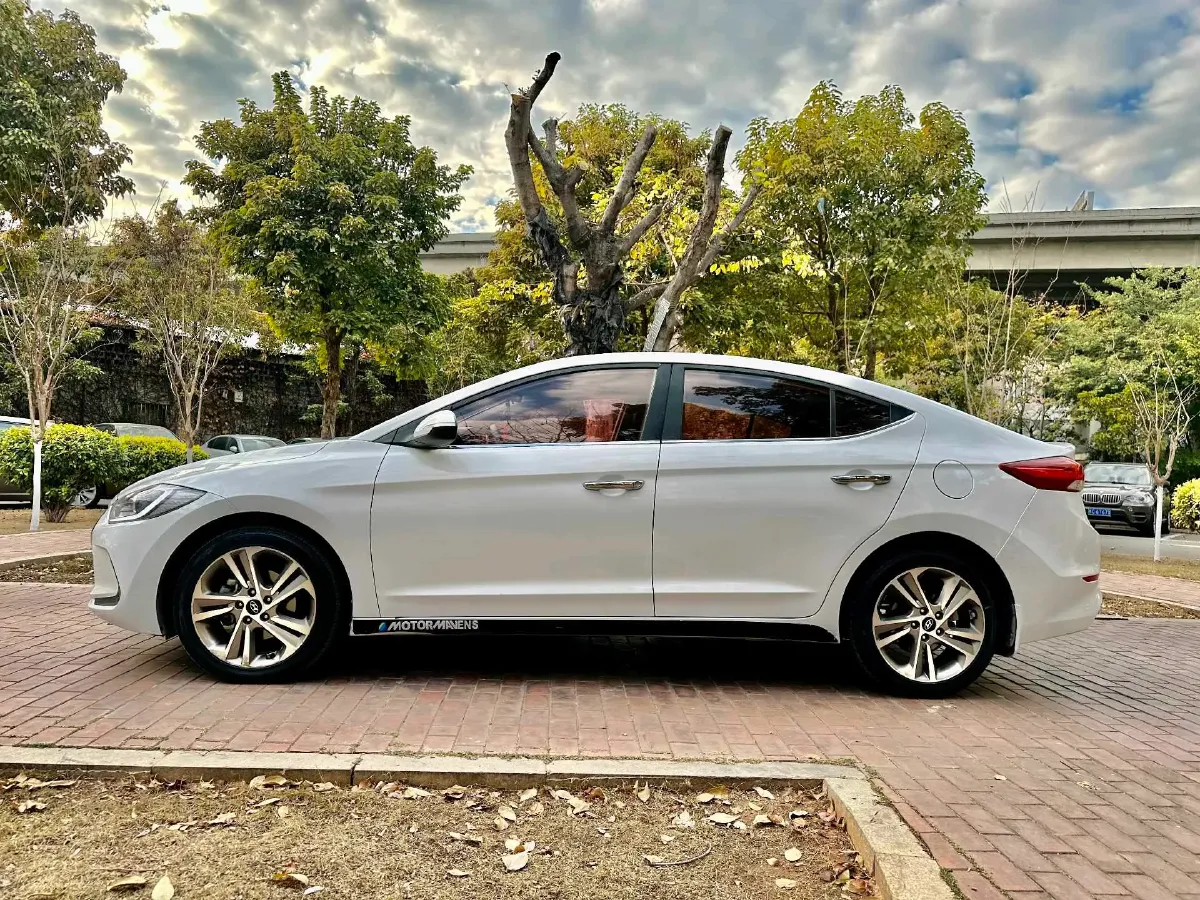 2016 Hyundai Elantra 1.6L 130HP L4 6AT,autocango,china used car exporter,china ev exporter,chinese used car exporter,chinese used ev exporter
