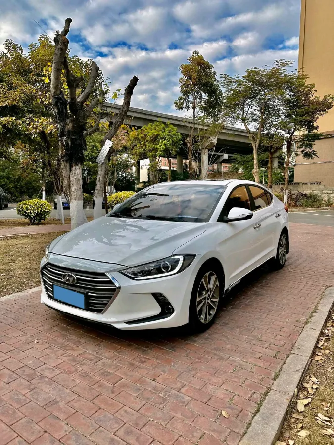 2016 Hyundai Elantra 1.6L 130HP L4 6AT,autocango,china used car exporter,china ev exporter,chinese used car exporter,chinese used ev exporter