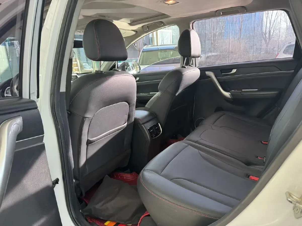 2018 Haval M6 1.5T 150HP L4 7DCT,autocango,china used car exporter,china ev exporter,chinese used car exporter,chinese used ev exporter