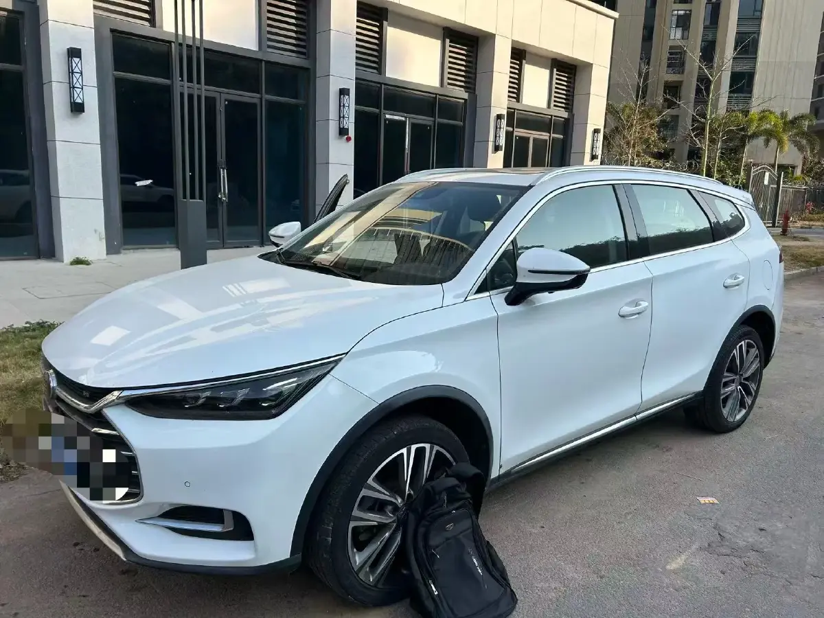 2018 BYD Tang 2.0T 205HP L4 6AT