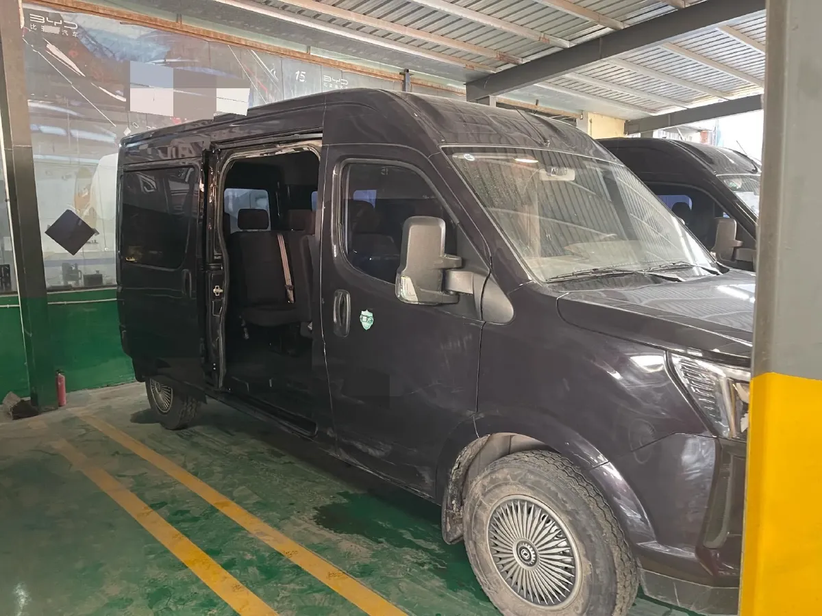 2023 DongFeng DFAC YuFeng 2.0T 136HP L4 7DCT,autocango,china used car exporter,china ev exporter,chinese used car exporter,chinese used ev exporter