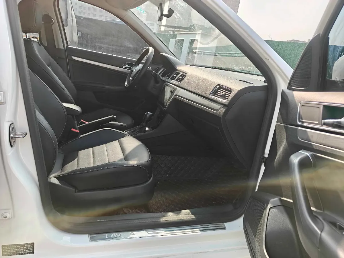 2017 Buick Excelle 1.5L 114HP L4 6AT,autocango,china used car exporter,china ev exporter,chinese used car exporter,chinese used ev exporter