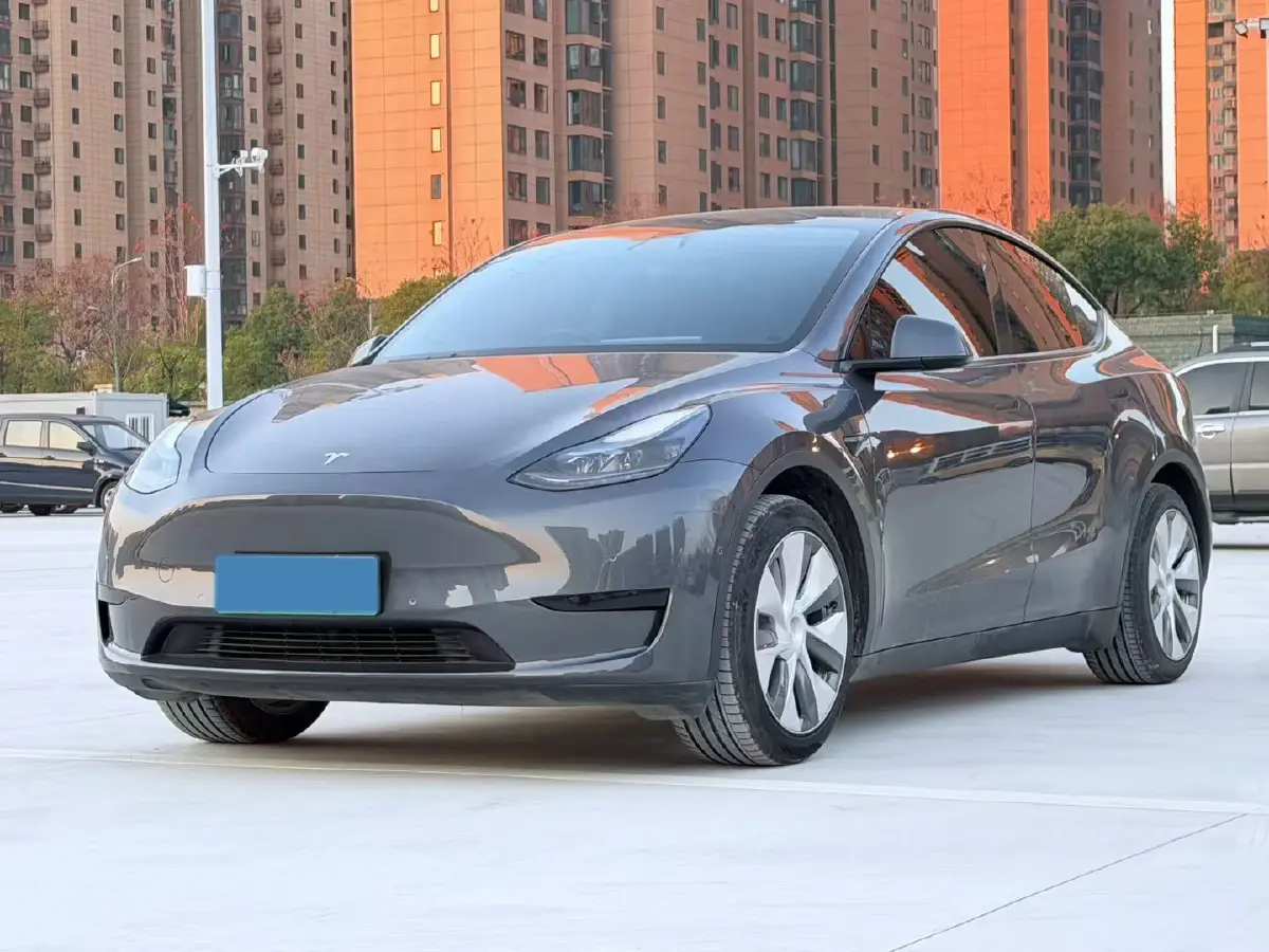 2022 Tesla Model Y BEV 60KWH