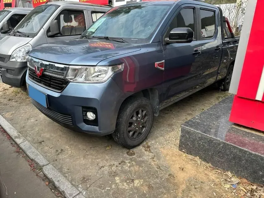 2021 WuLing ZhentTu 1.5L 99HP L4 5MT,autocango,china used car exporter,china ev exporter,chinese used car exporter,chinese used ev exporter
