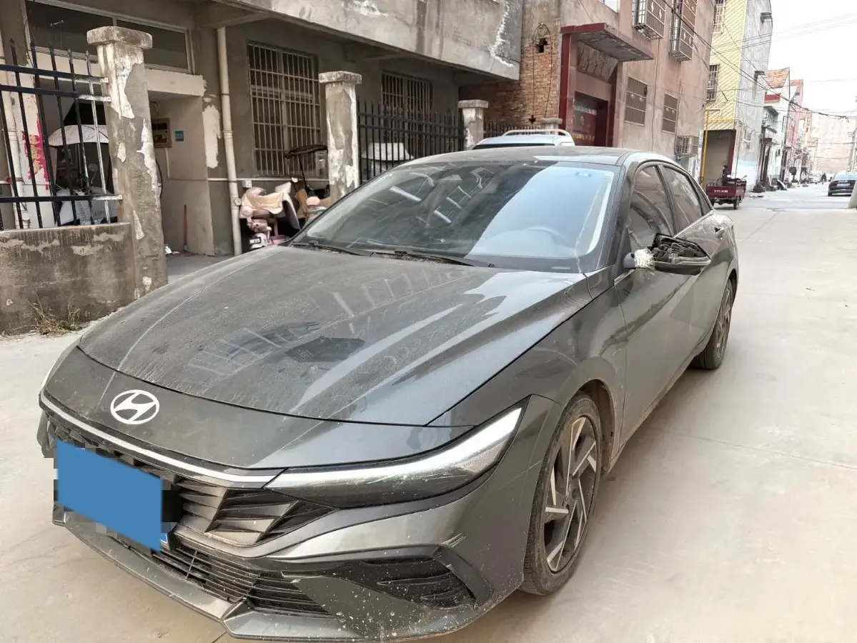 2023 Hyundai Elantra 1.5L 115HP L4 CVT