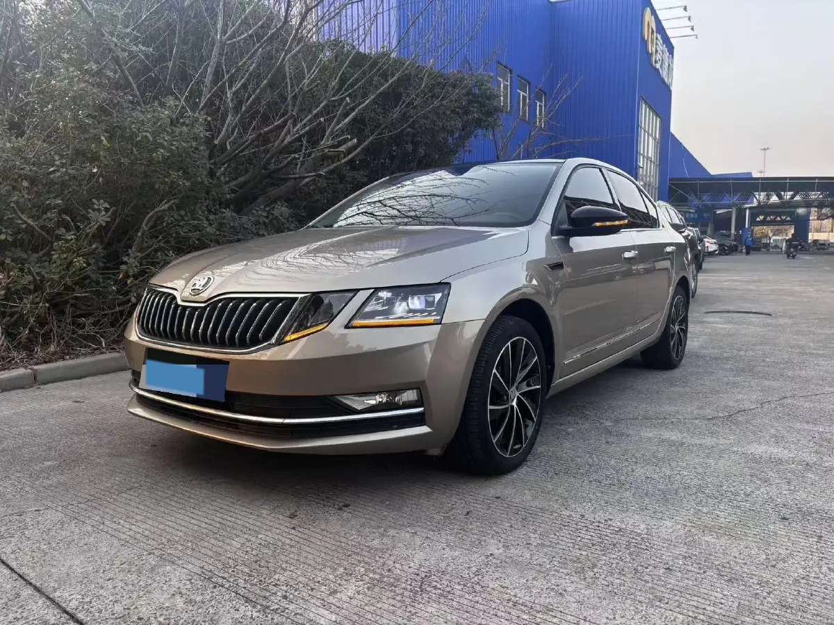 2019 Skoda Octavia 1.4T 150HP L4 7DCT