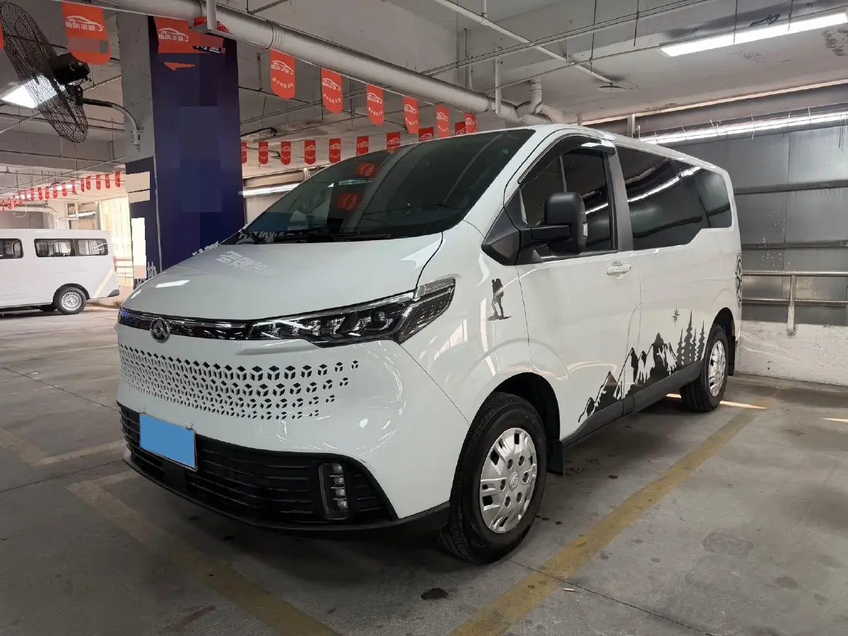 2023 MAXUS XinTu V70 2.0T 125HP L4 6MT